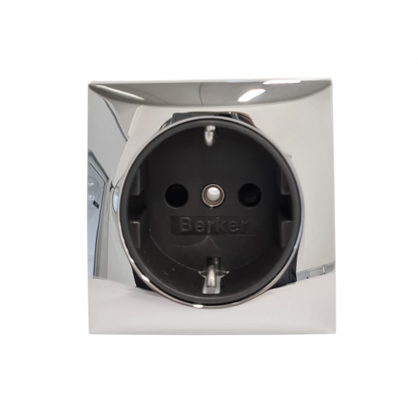230V uttag Berker krom med ram